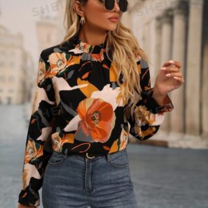 Bluză cu mânecă cu volane și imprimeu floral